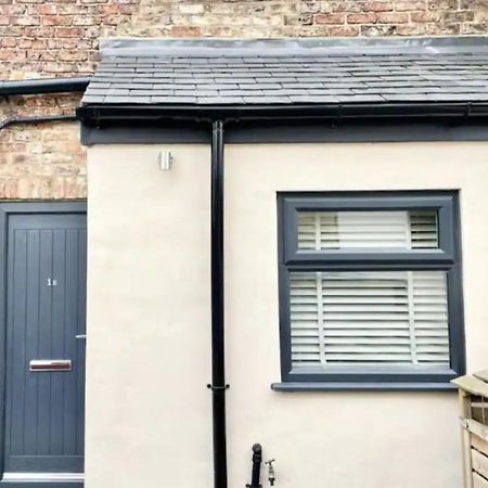 Townhouse With Private Parking Villa York Exterior foto